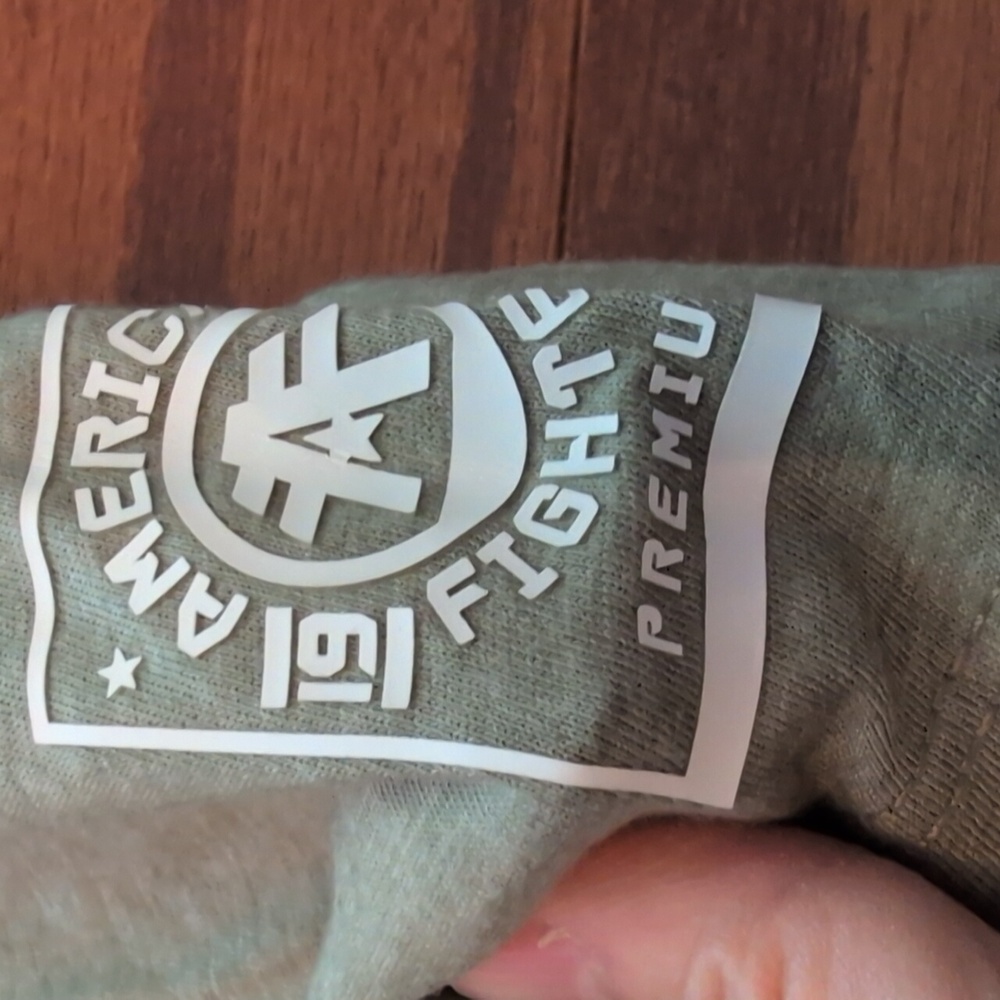 American Fighter Grey Tshirt with back and front print in Large NWT - Picture 3 of 7